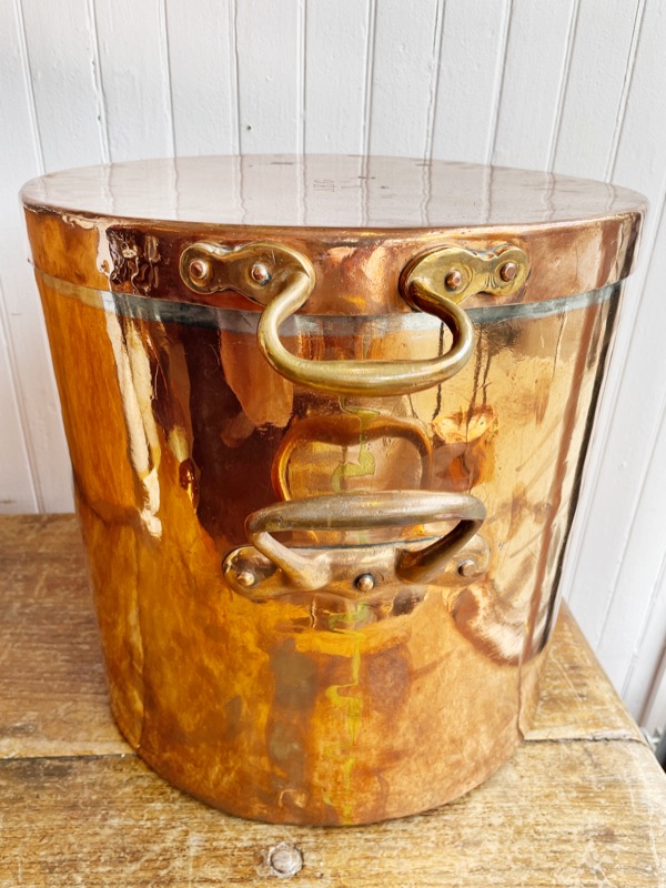 Big Antique English Copper Stockpot with Cover