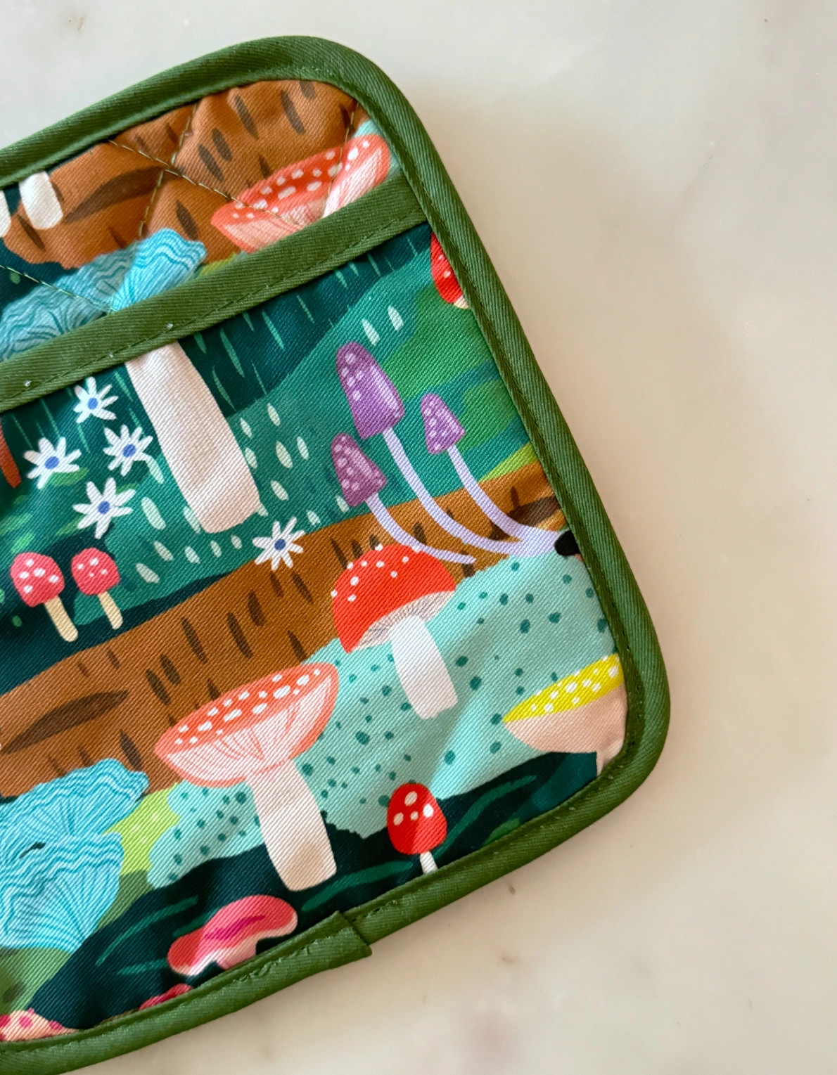 Idlewild Co. Mushroom Heaven Oven Mitt and Pot Holder - Thumbnail 2