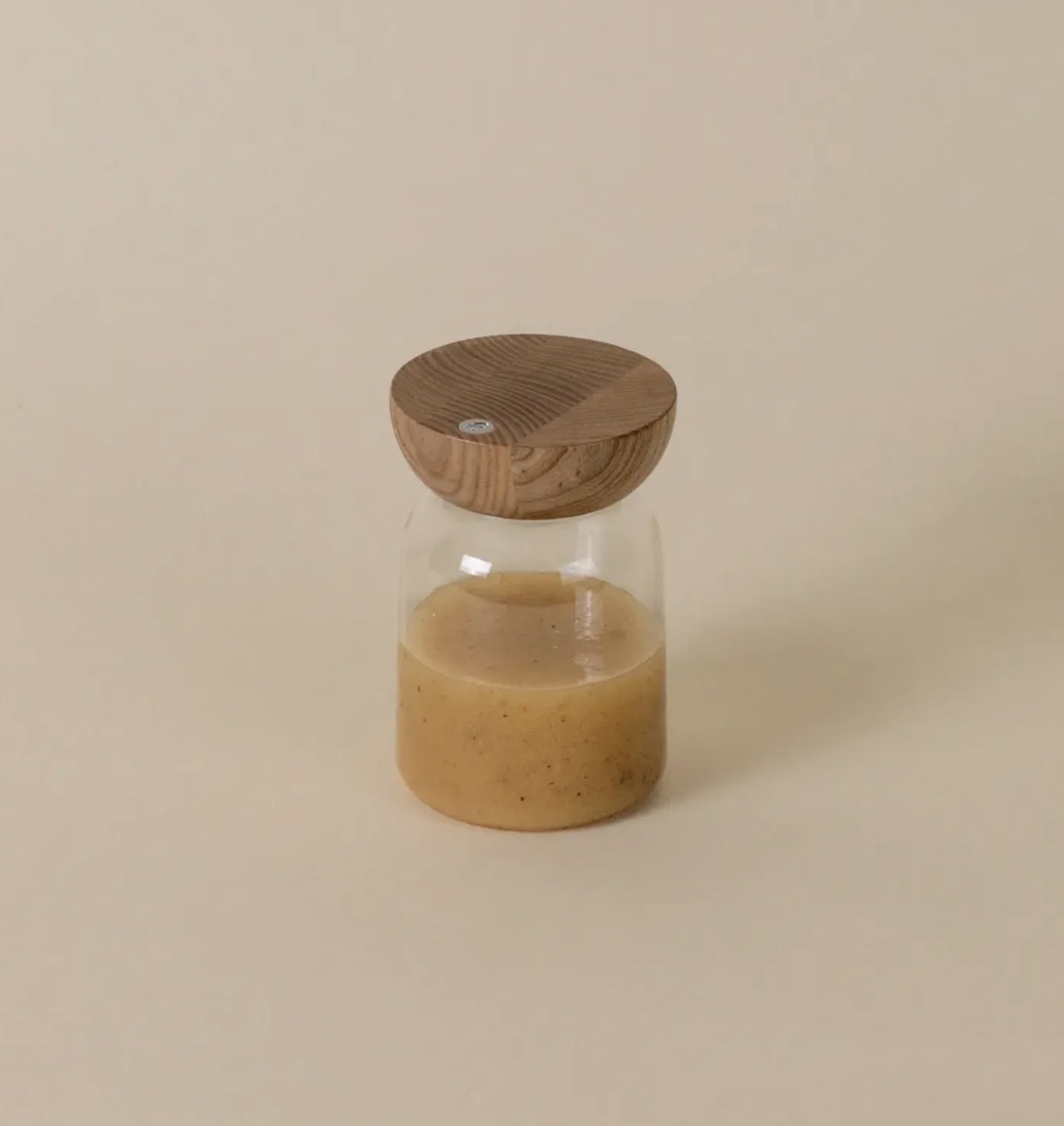 Totter Salad Dressing Shaker