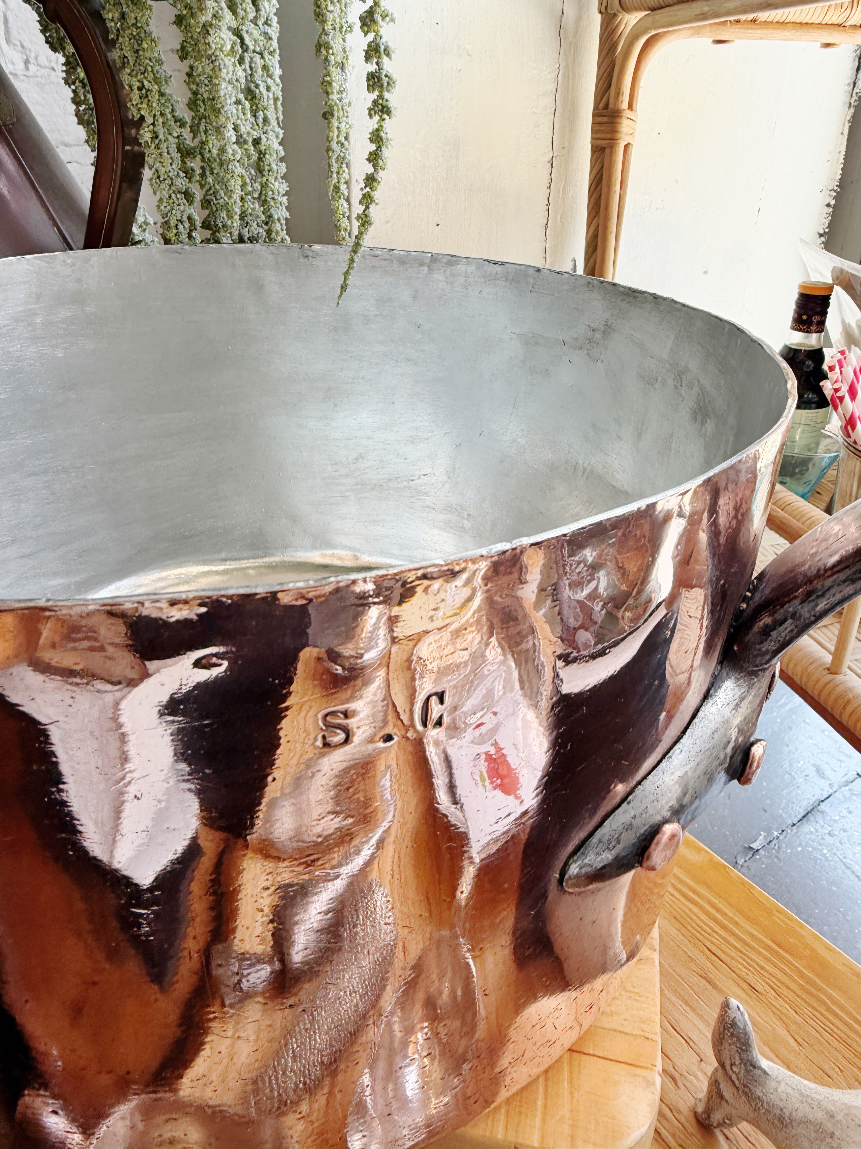 Big Antique Copper Pot from The Chamonix Palace Mont Blanc