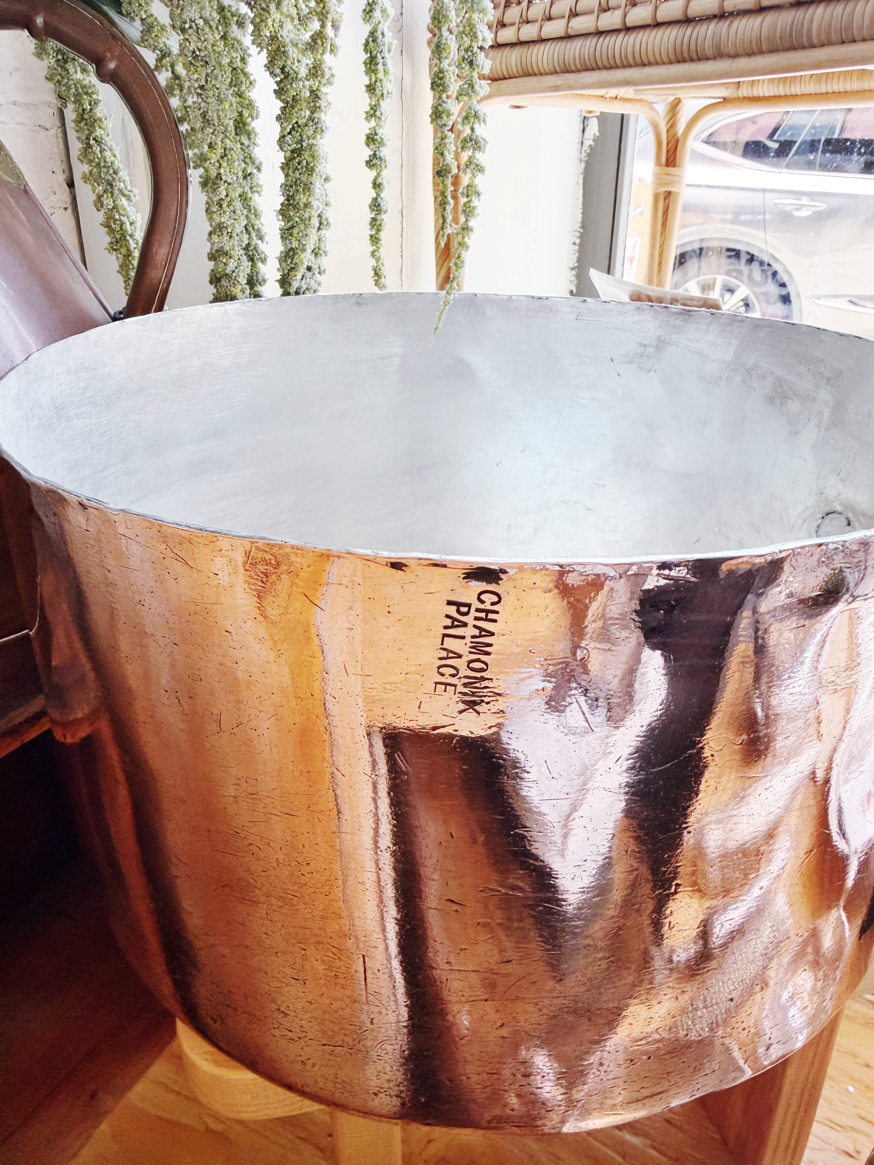 Big Antique Copper Pot from The Chamonix Palace Mont Blanc