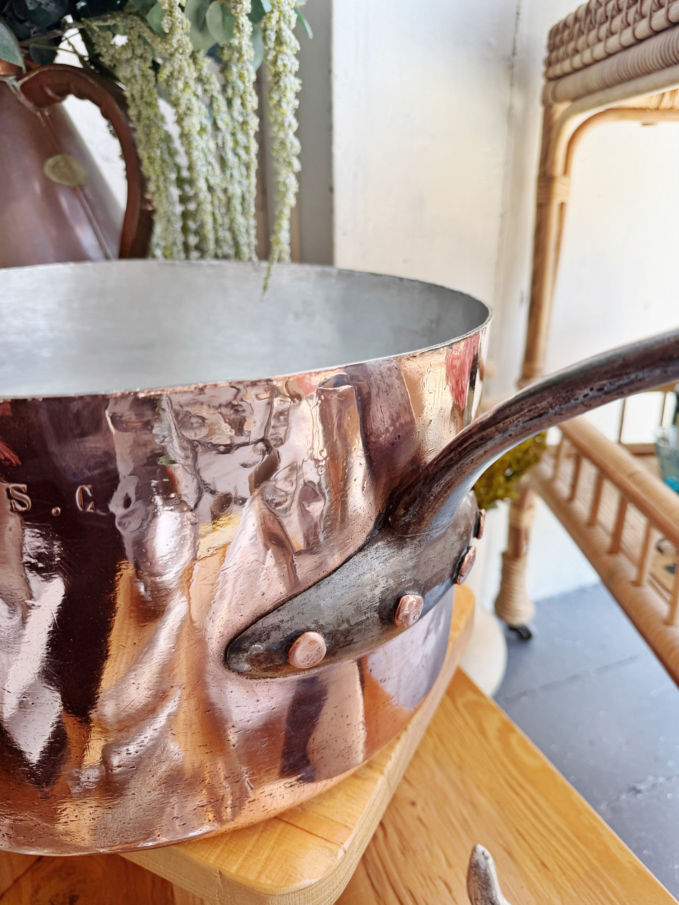 Big Antique Copper Pot from The Chamonix Palace Mont Blanc
