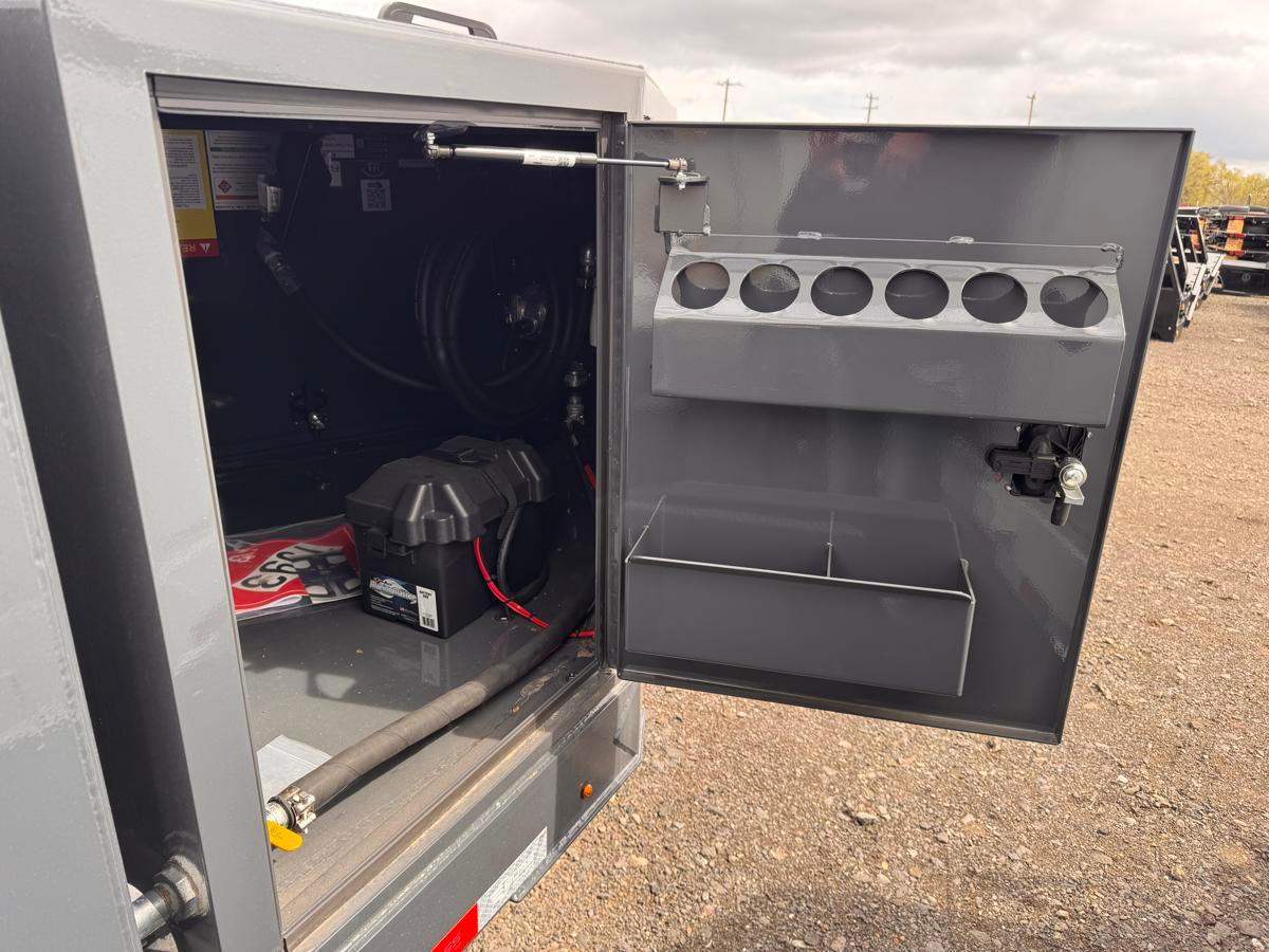 Boss 2026 Refueling Trailer | Tandem Axle 7k 990 Gallon, 25 GPM Pump, Front/Rear Enclosure (Farm Use Only)