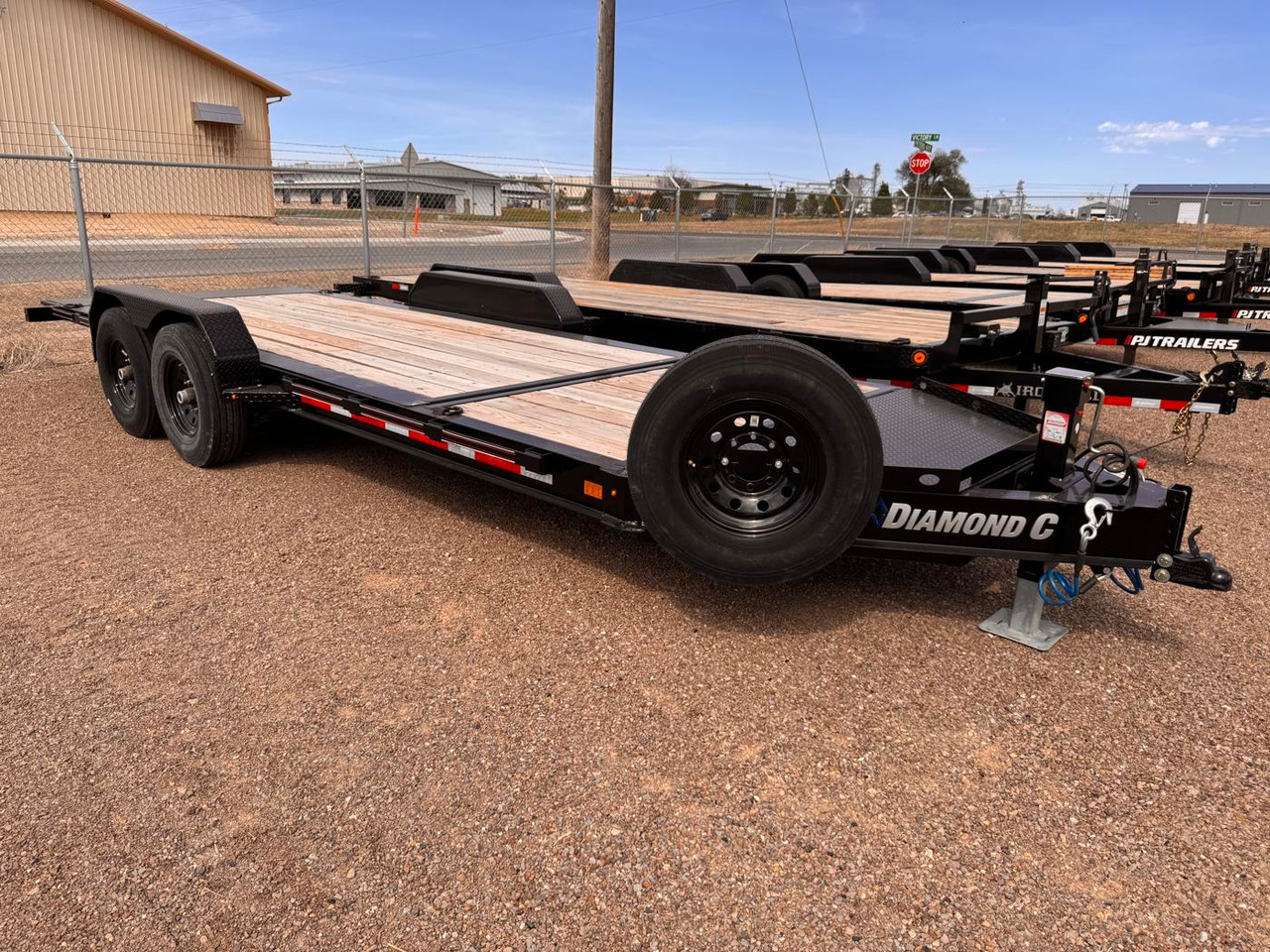 Diamond C 2025 HDT207 82"X20' Equipment Tilt | Tandem Axle 7k 4' Stationary, 14 Gauge Fender