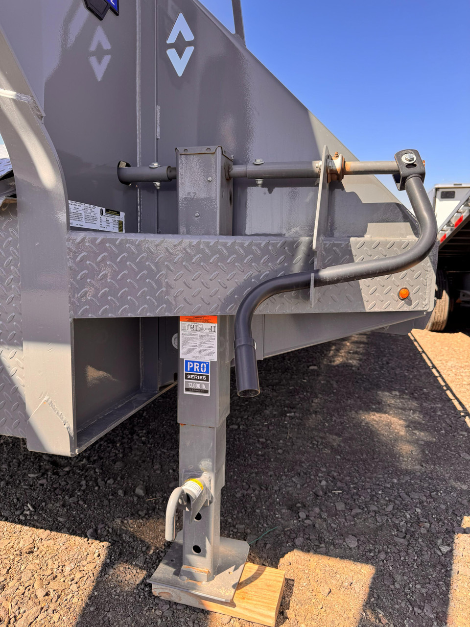 Diamond C 2025 FMAX212 32' Flatbed Trailer | Tandem Axle 12k Max Ramps