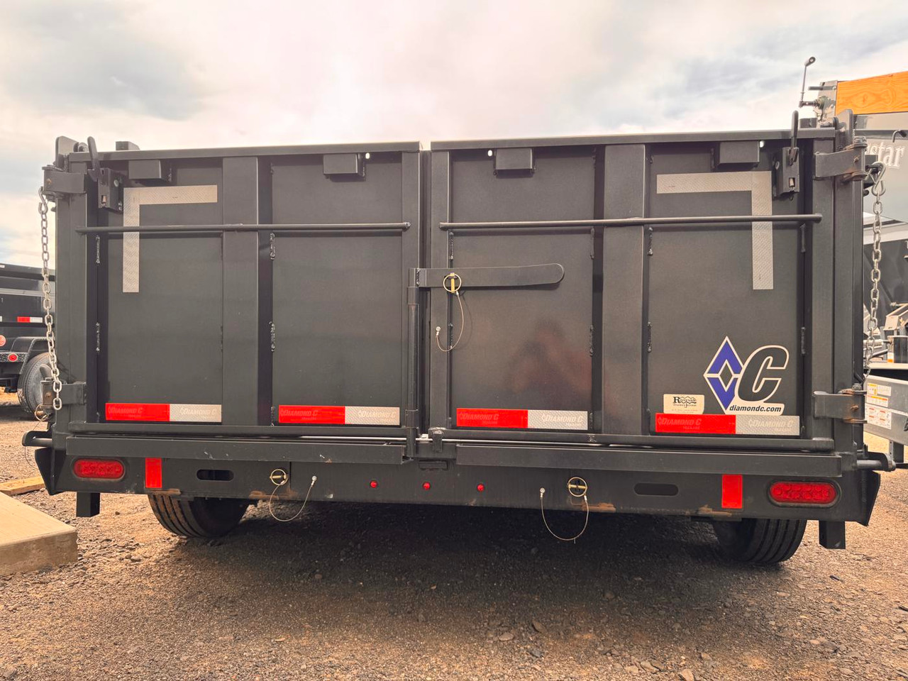 Diamond C 2024 LPT207 82"X12' Telescopic Dump | Tandem Axle 7k 32" Sides