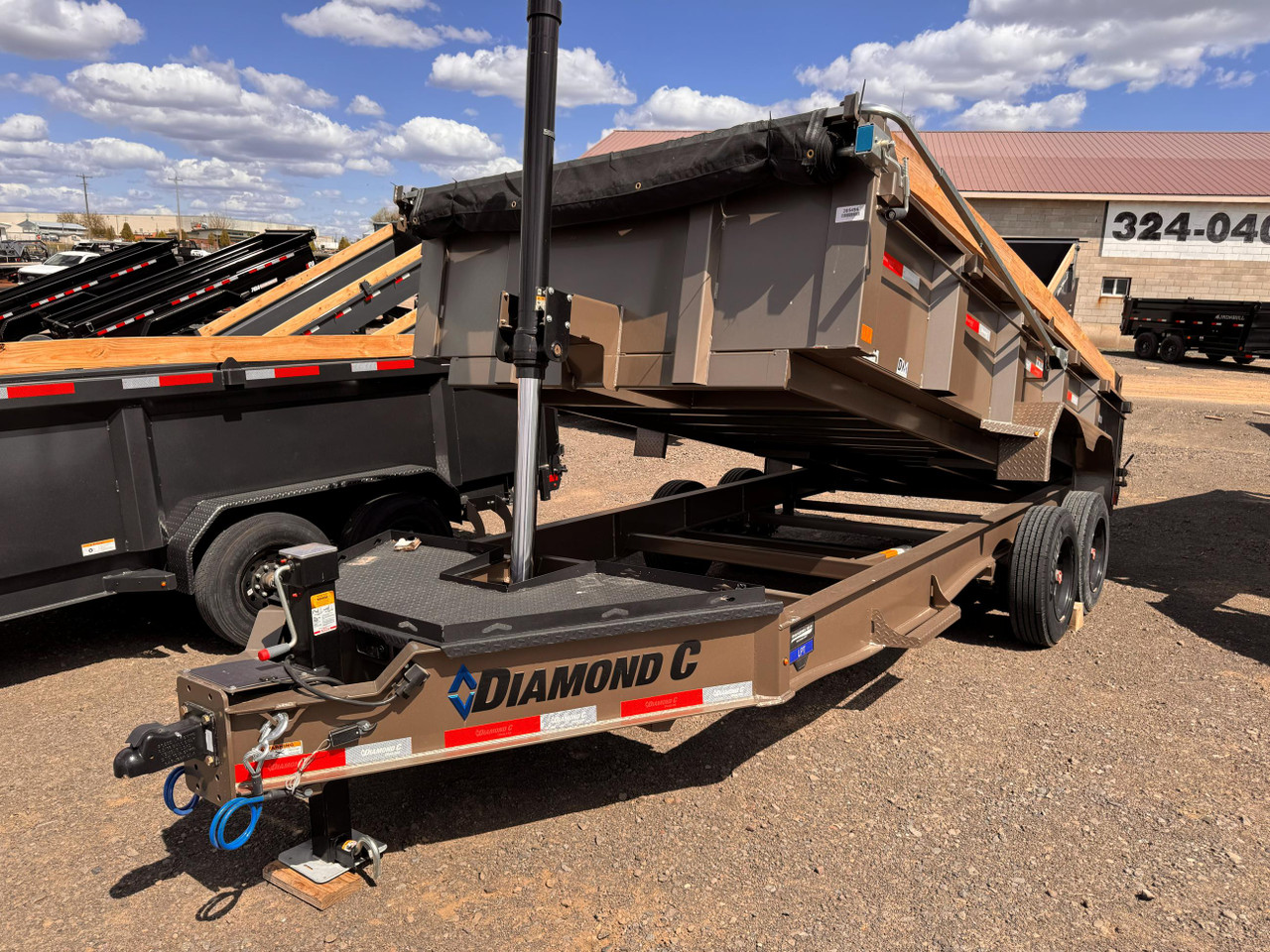 Diamond C 2026 LPT208 81"X16' Telescopic Dump | Tandem Axle 8k 24" Sides Wtih Board Brackets, Solar Charger