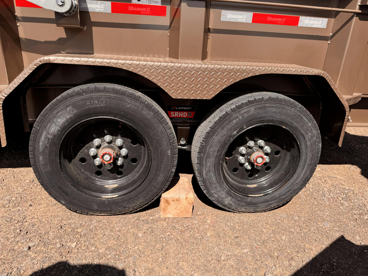 Diamond C 2026 LPT208 81"X16' Telescopic Dump | Tandem Axle 8k 24" Sides Wtih Board Brackets, Solar Charger