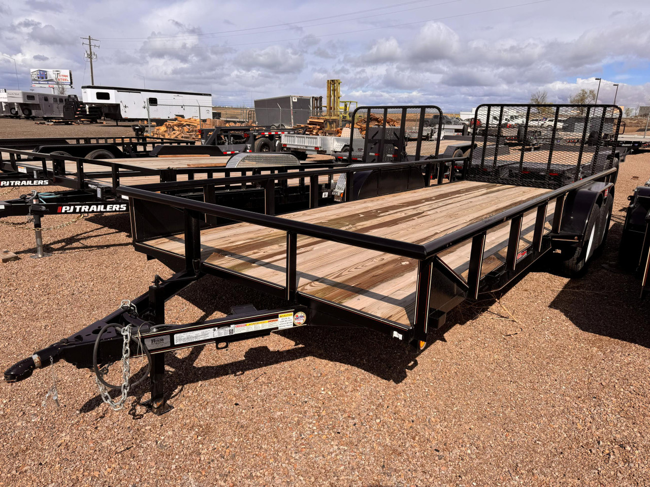 GR 2024 82"X20' Utility Trailer | Tandem Axle 3.5k Pipetop, Rampgate