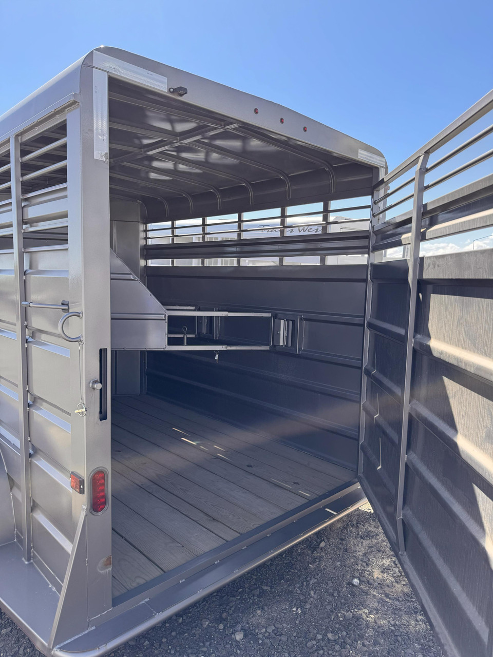 GR 2023 Horse Trailer | Tandem Axle 5.2k 3 Horse, Highside, Tack Room