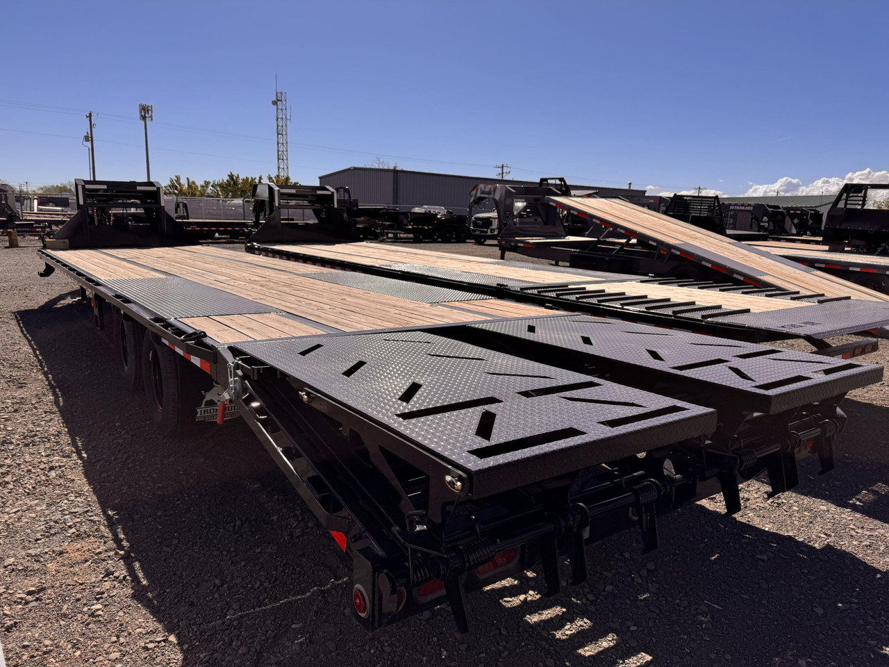 Iron Bull 2024 FLG 34' Flatbed Trailer | Tandem Axle 12k 5' Rampage Ramps