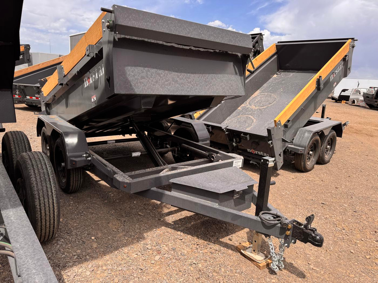 Iron Bull 2026 DCB 5'X10' Single Ram Dump Trailer | Tandem Axle 3.5k Power Up/Down, 20" Sides