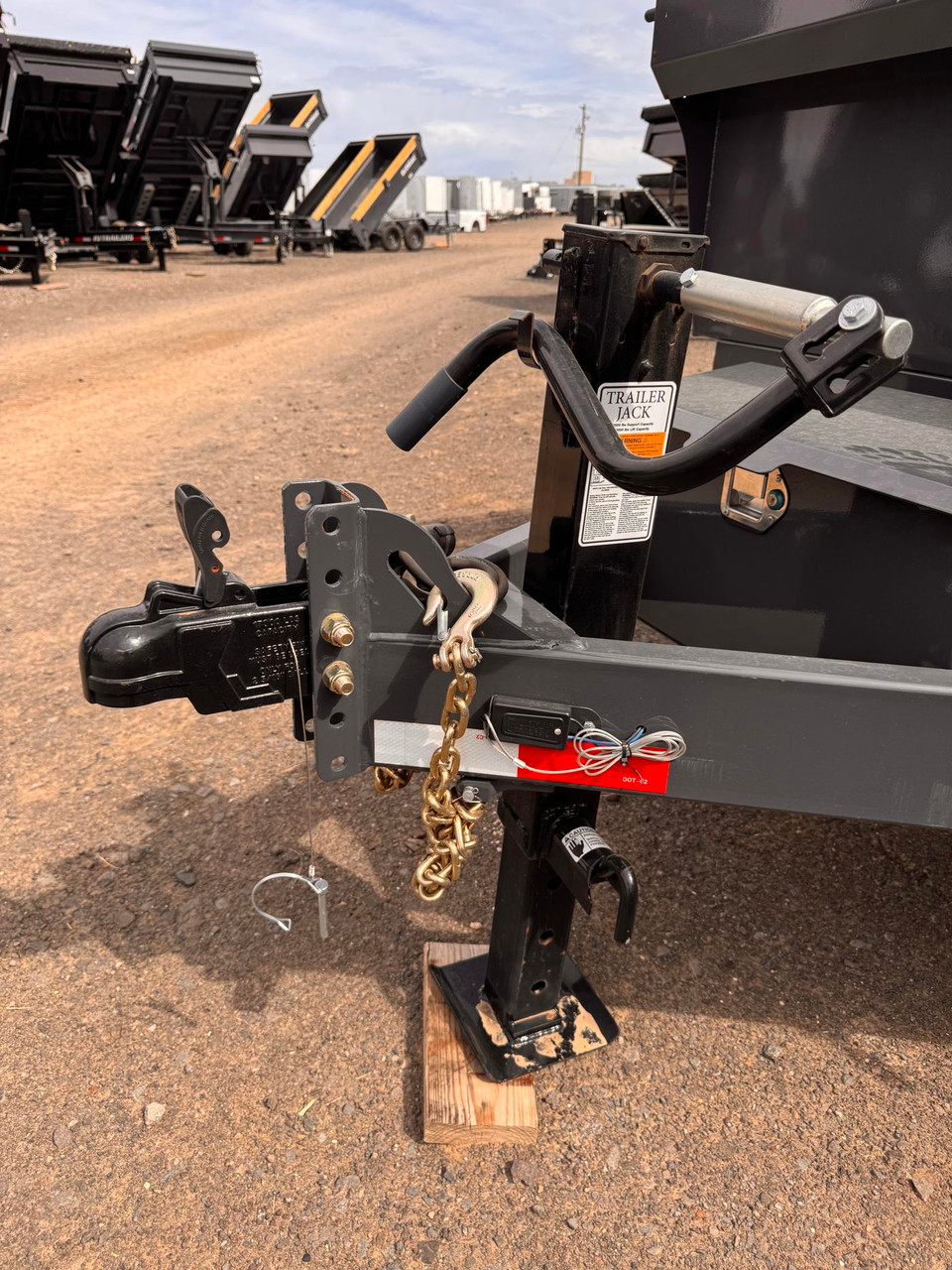 Iron Bull 2026 DCB 83"X14' Scissor Dump Trailer | Tandem Axle 7k 20" Sides, Slide In Ramps
