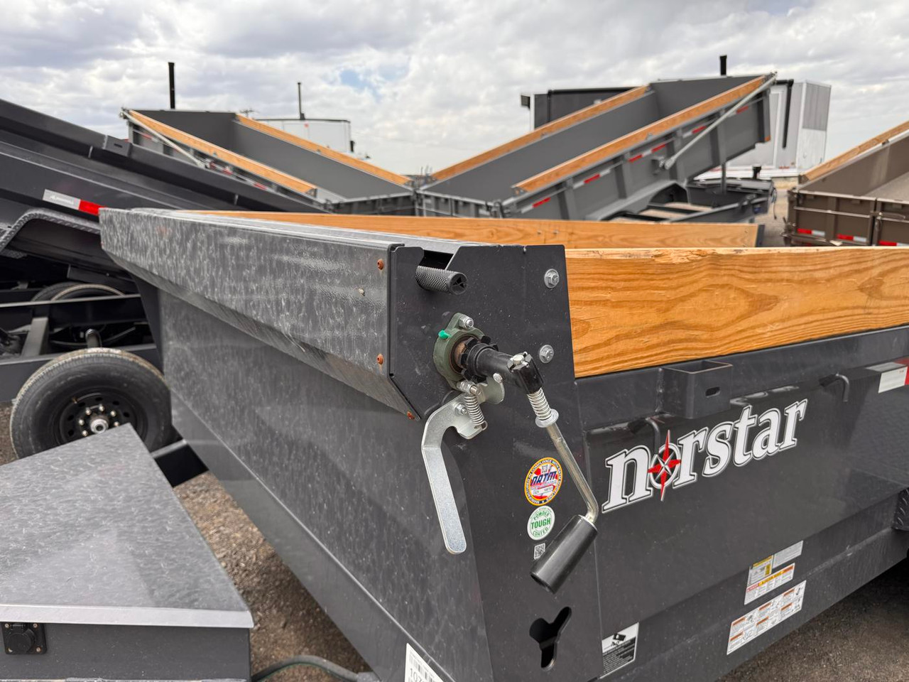 Iron Bull 2026 DCB 83"X14' Scissor Dump Trailer | Tandem Axle 7k 20" Sides, Slide In Ramps