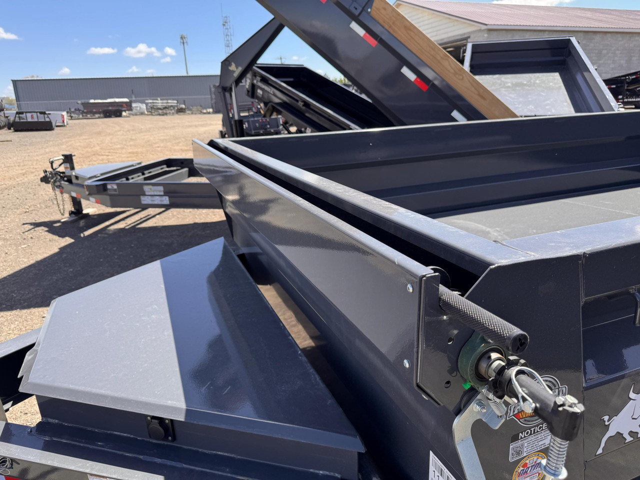 Iron Bull 2026 DWB 83"X14' Scissor Dump Trailer | Tandem Axle 7k 24" Sides, Slide In Ramps, 2 Way Gate