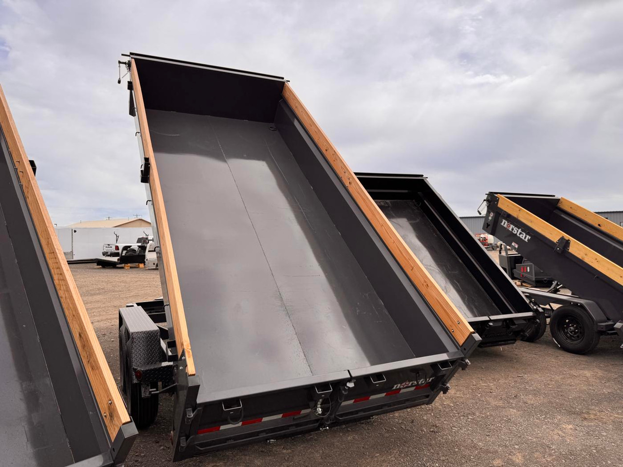 Iron Bull 2026 DCB 83"X16' Scissor Dump Trailer | Tandem Axle 7k 20" Sides, Slide In Ramps