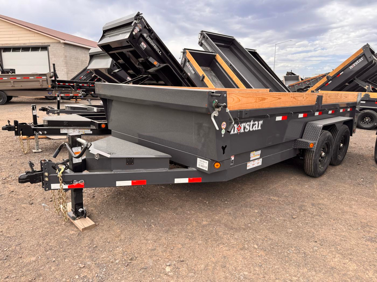 Iron Bull 2026 DCB 83"X16' Scissor Dump Trailer | Tandem Axle 7k 20" Sides, Slide In Ramps