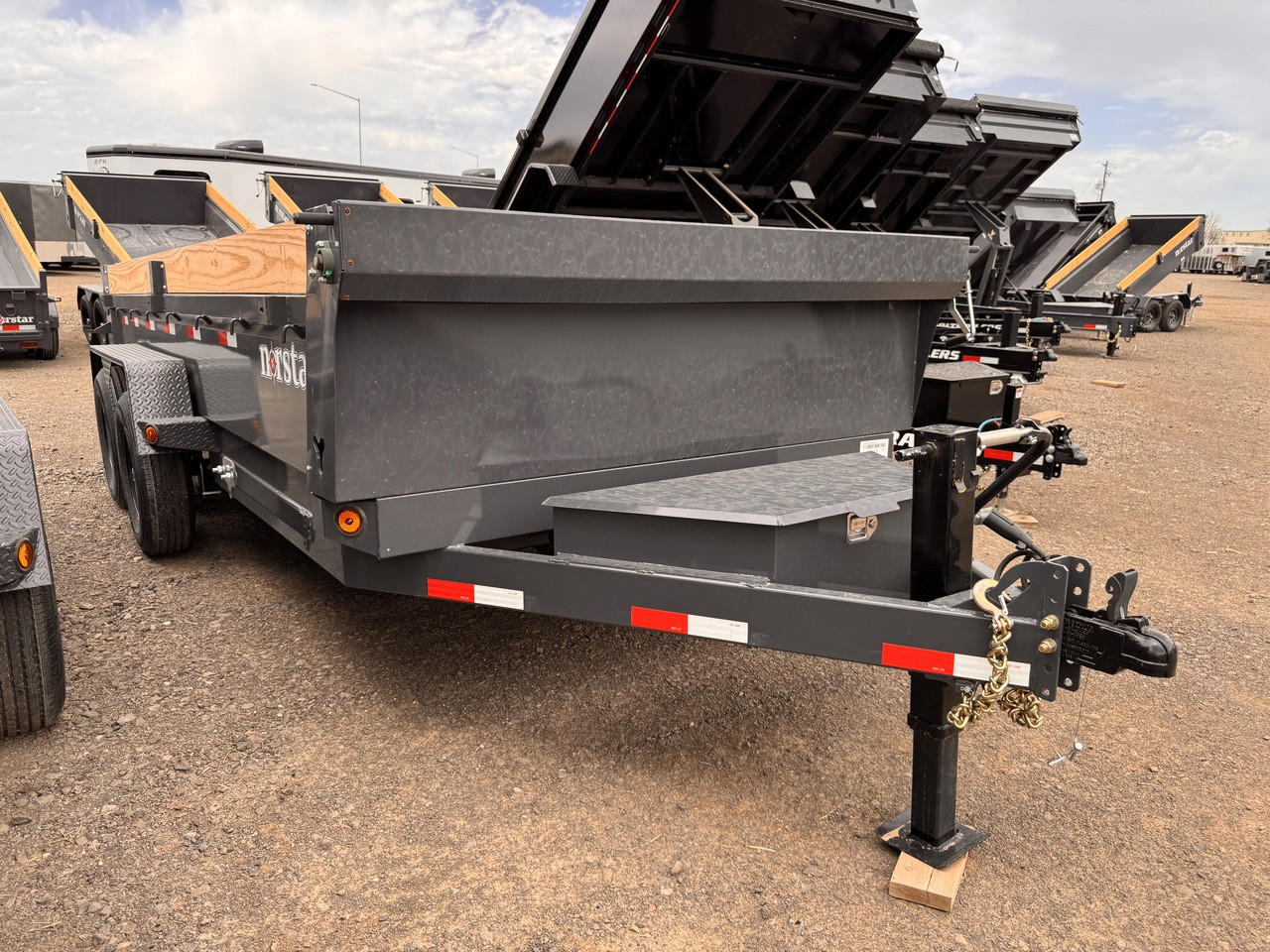 Iron Bull 2026 DCB 83"X16' Scissor Dump Trailer | Tandem Axle 7k 20" Sides, Slide In Ramps