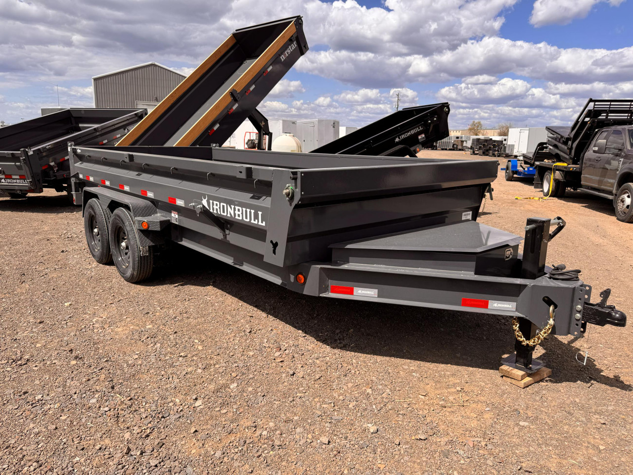Iron Bull 2026 DWB 83"X16' Scissor Dump Trailer | Tandem Axle 7k 2' Sides, Slide In Ramp