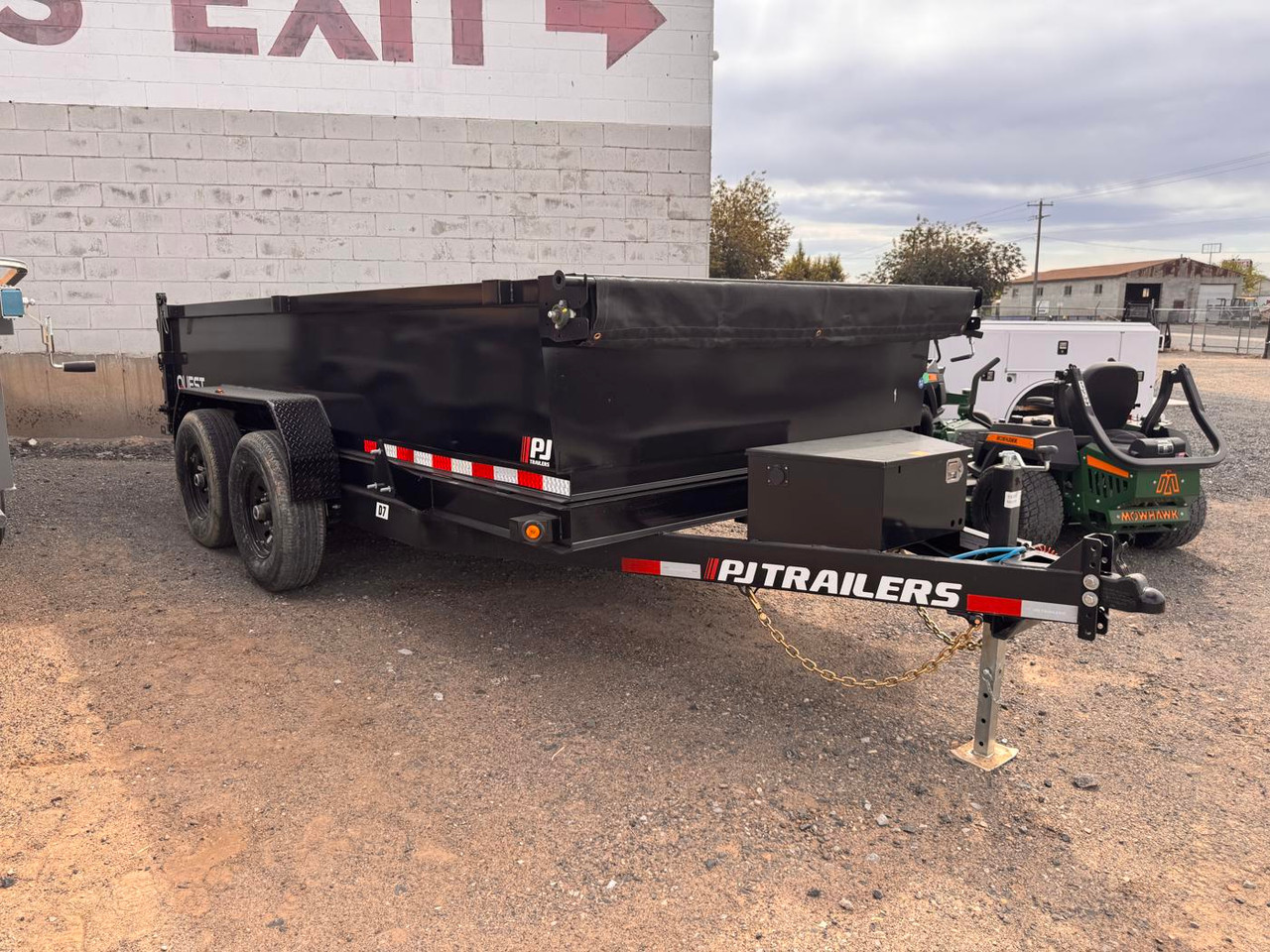 P.J. 2026 D7 83"X14' Scissor Dump Trailer | Tandem Axle 7k 2' Sides, Slide In Ramps, Spreader Rear Gate