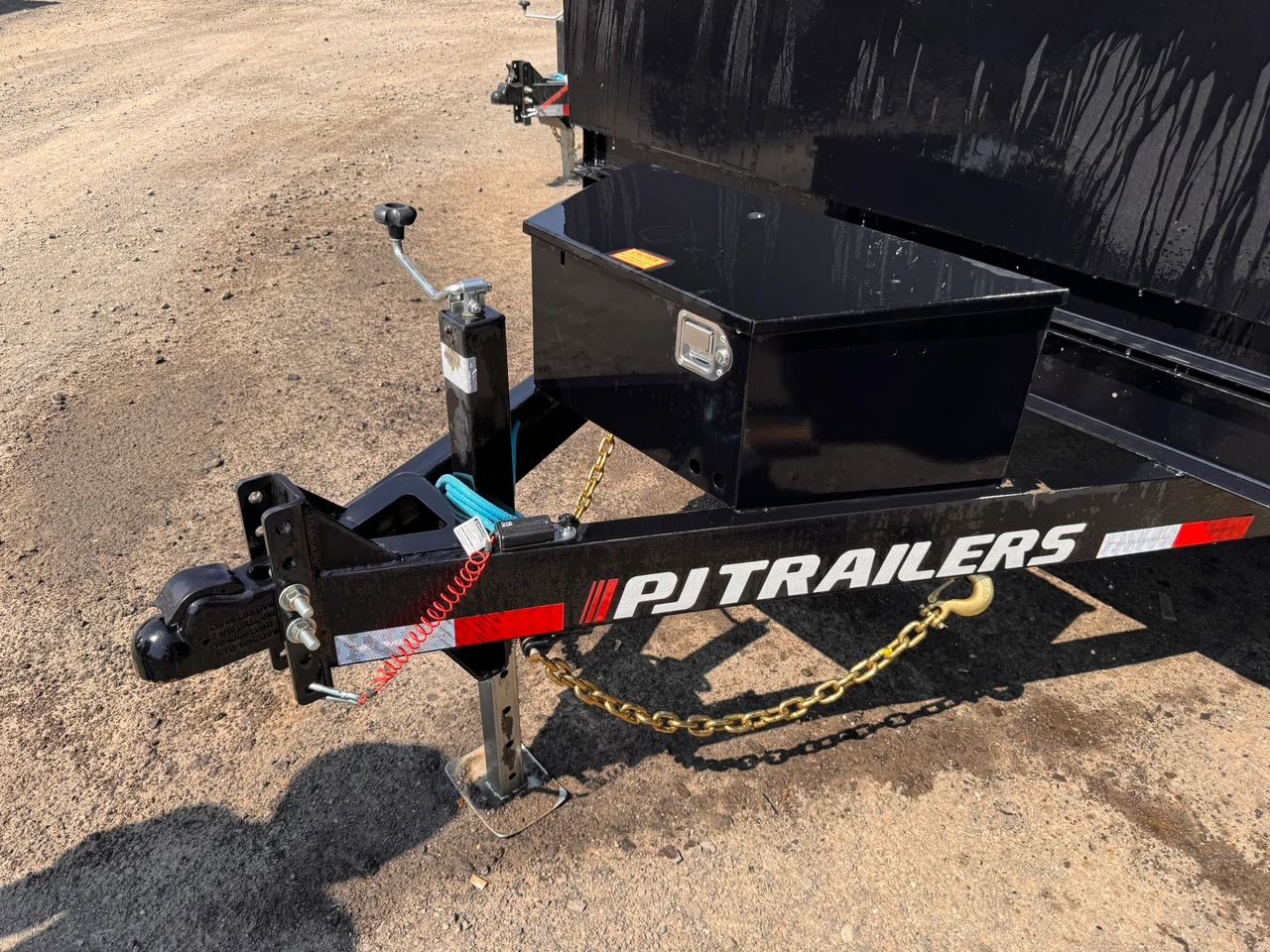 P.J. Trailers 2026 D7 83"X14' Scissor Dump Trailer | Tandem Axle Axle 14K, 48" Sides, Slide In Ramps, Spreader Rear Gate