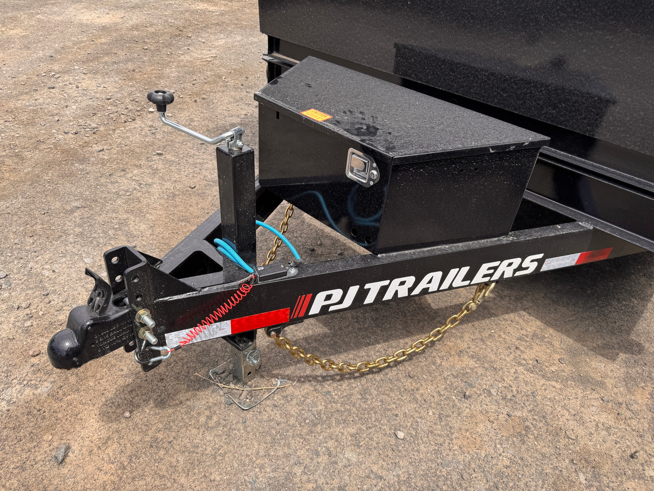 P.J. 2026 D7 83"x14' Scissor Dump Trailer | Tandem Axle 14K, 4' Sides, Slide In Ramps, Spreader Rear Gate