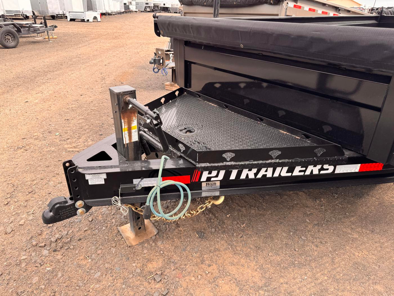P.J. 2025 DL 83"X14' Low Profile Dump | Tandem Axle 7k Power Up/Down Gravity, 7 Guage Floor