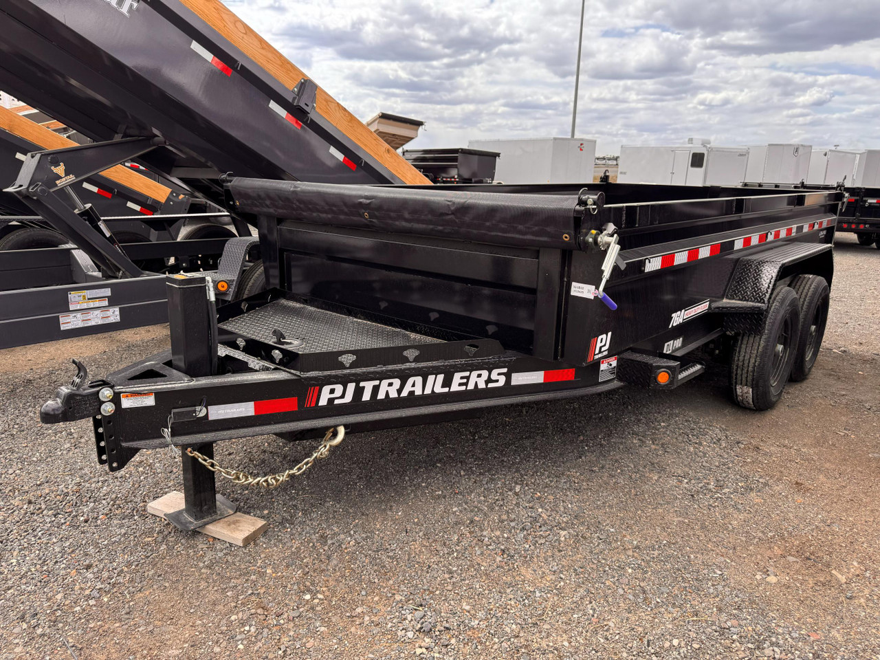 P.J. 2026 DL 83"X14' Low Profile Dump | Tandem Axle 7k Hydraulic Jack