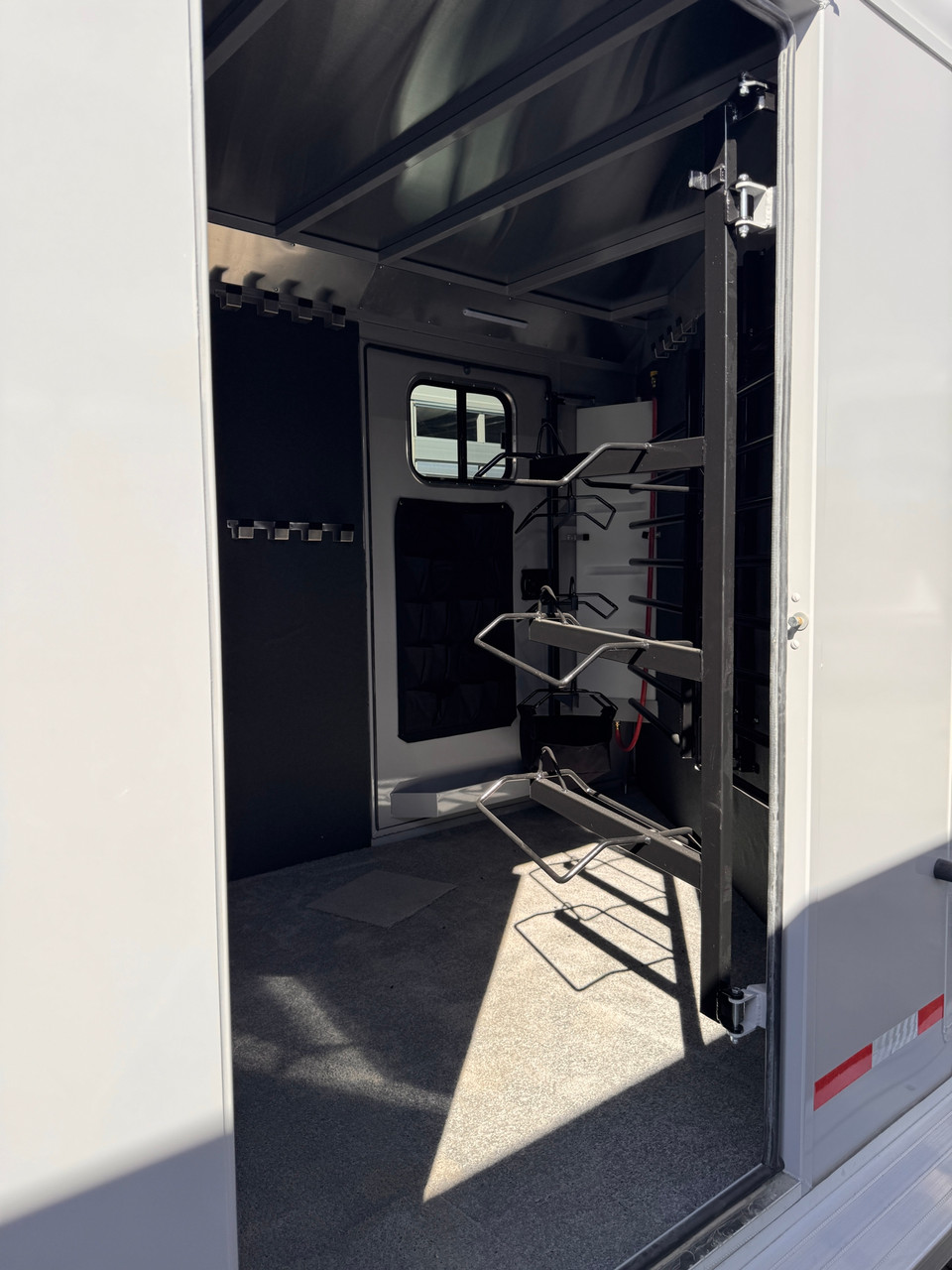 Trails West 2026 Santa Fe 21' Horse Trailer | Tandem Axle 7k 3-Horse, Super Tack, Convenience Package, Double Tack Doors