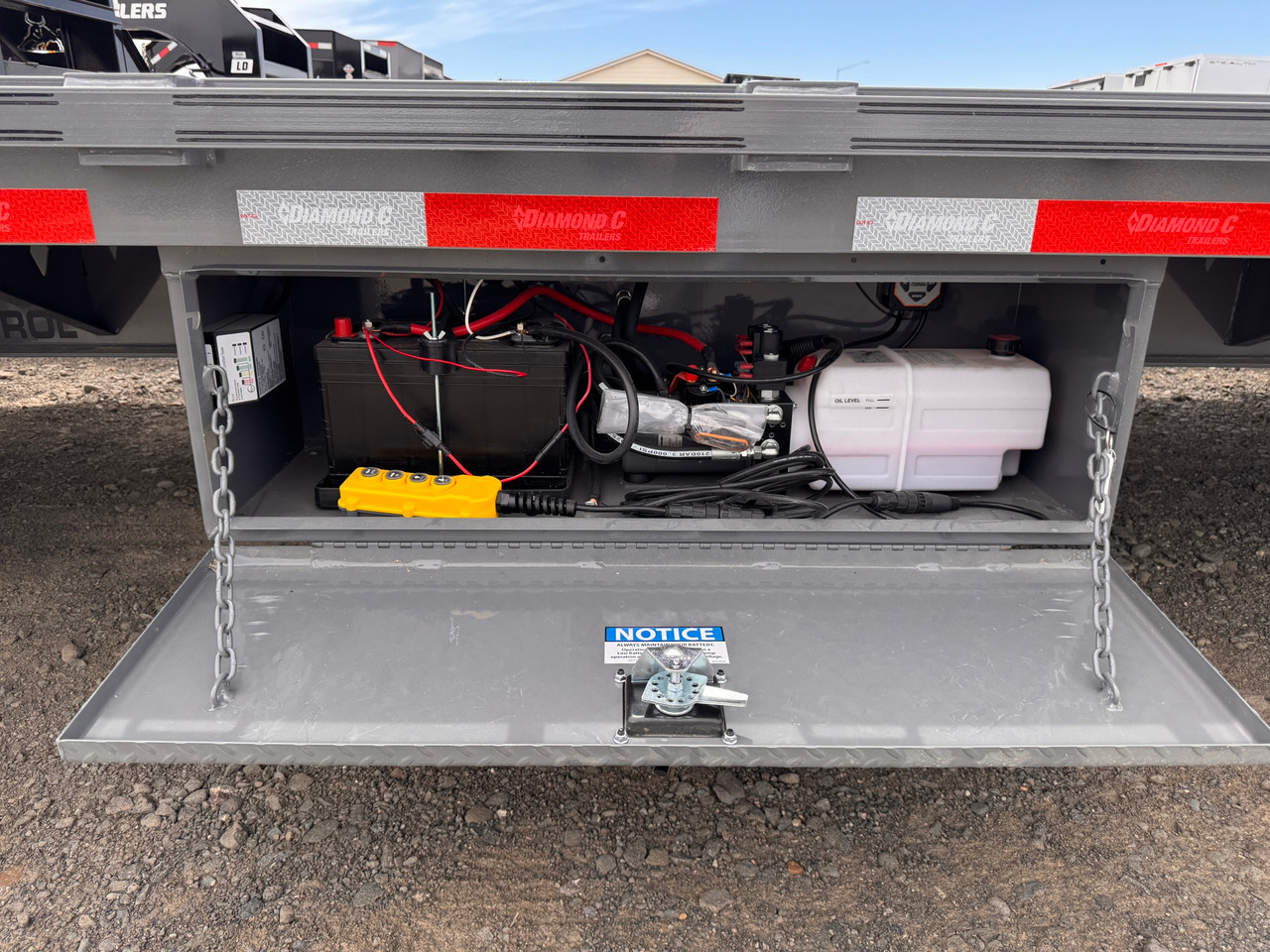 Diamond C 2026 FMAX212 35' Flatbed Trailer | Tandem Axle 25.9K, Hydraulic Dovetail, DUAL HYD JACKS, SOLAR CHARGER, EXTRA UNDERBODY BOX, SPARE