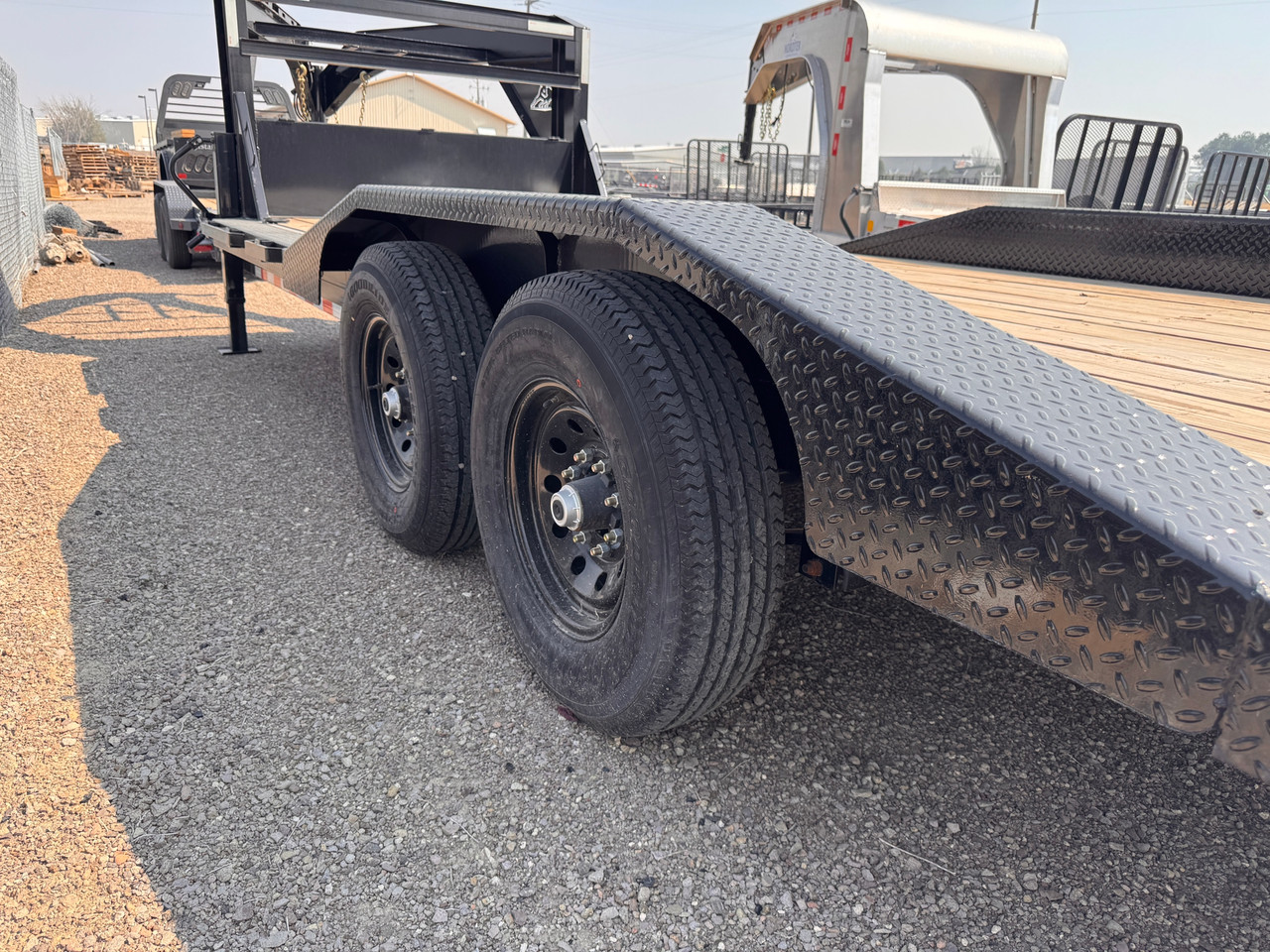 Norstar / Iron Bull Trailers 2026 22' | Tandem Axle Axle 14K