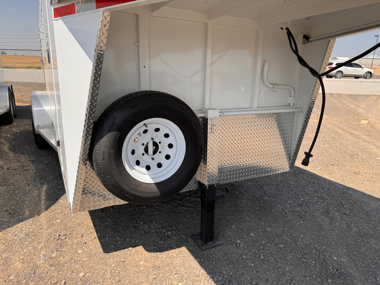 Trails West Trailers 2027 ADVENTURE Horse Trailer | Tandem Axle, 4H, Highside Convieince Package,