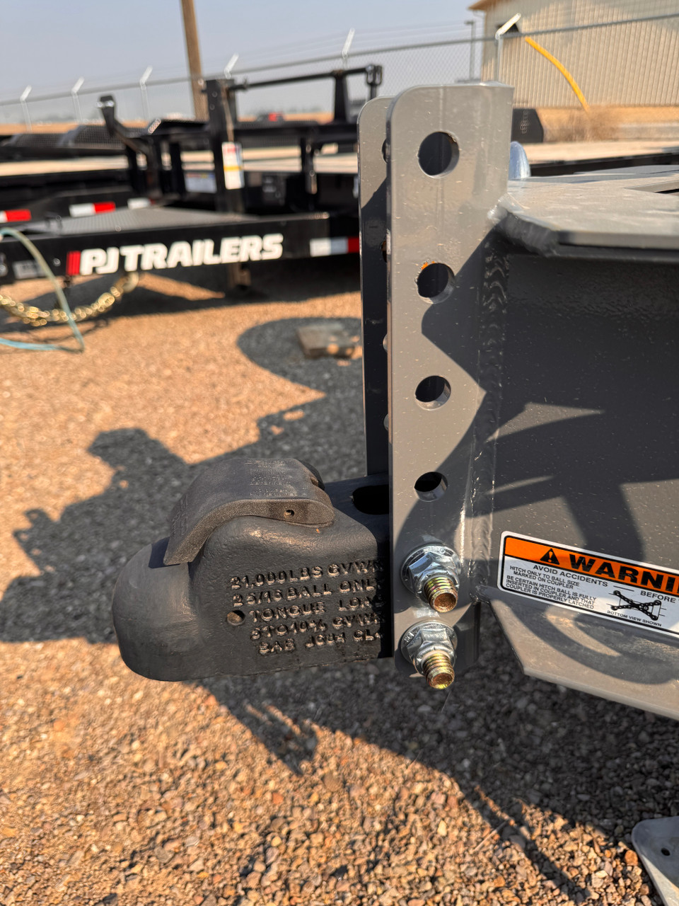 Diamond C Trailers 2026 HDT207 Pacesetter 82"X22' Tilt Trailer | Tandem Axle 15.5K, Fender, 12" OC Crossmembers, Fork Holder, Spare Tire