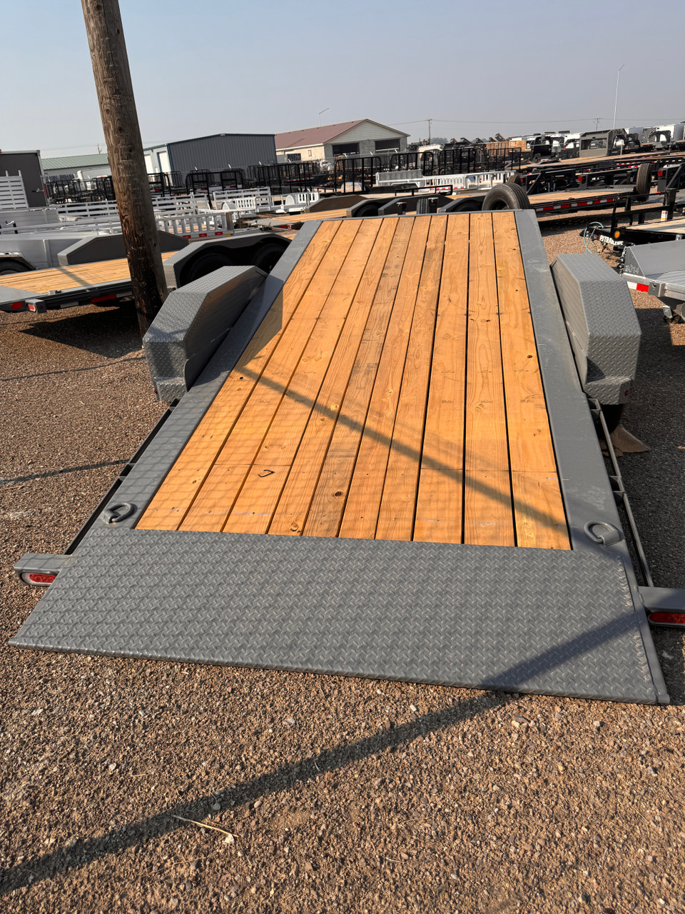 Diamond C Trailers 2026 HDT207 Pacesetter 82"X22' Tilt Trailer | Tandem Axle 15.5K, Fender, 12" OC Crossmembers, Fork Holder, Spare Tire