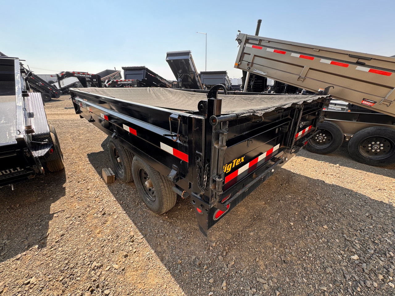 Big Tex Trailers 2023 96"X15' Deckover Dump Trailer | Tandem Axle Axle 14K, Drop Down Sides, Tarp Kit, Solar Charging, Spare Tire, 2 Way Spread Gate, Slide In Ramps