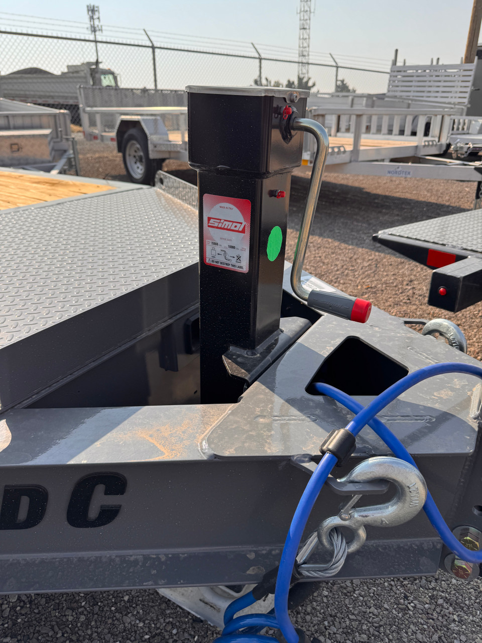 Diamond C Trailers HDT207 Pacesetter 82"X20' Equipment Tilt Trailer | Tandem Axle Axle 15.5K, 3/16" Steel Diamond Plate Fenders, 2 Speed Jack, Spare Tire and Mount, Xl Locking Tongue Box, Adjustable Channel Coupler