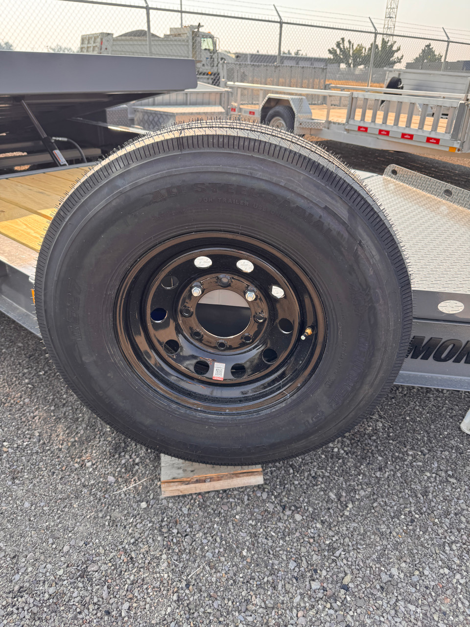 Diamond C Trailers HDT207 Pacesetter 82"X20' Equipment Tilt Trailer | Tandem Axle Axle 15.5K, 3/16" Steel Diamond Plate Fenders, 2 Speed Jack, Spare Tire and Mount, Xl Locking Tongue Box, Adjustable Channel Coupler