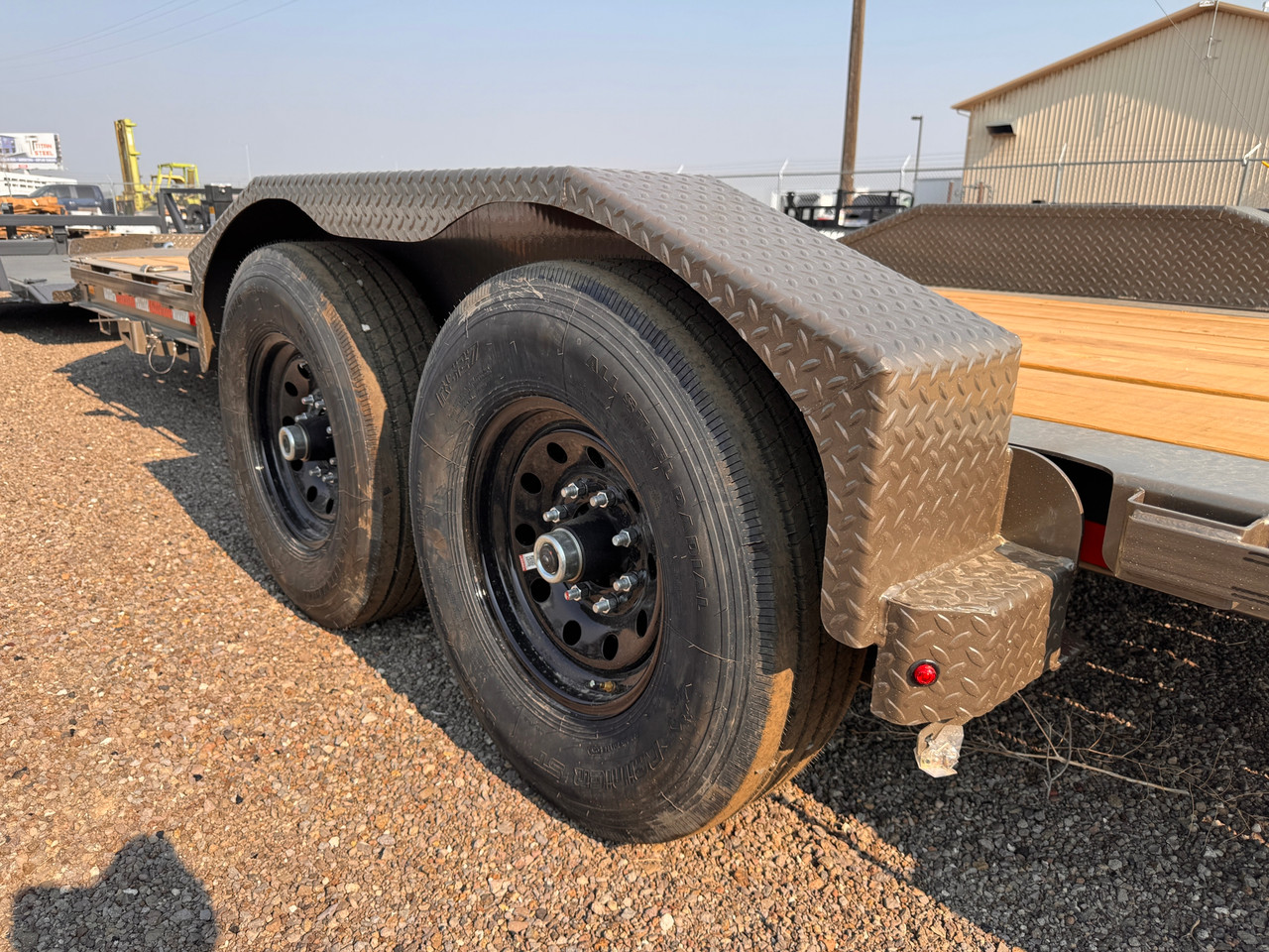 Diamond C Trailers HDT207 Pacesetter 82"X20' Equipment Tilt Trailer | Tandem Axle Axle 15.5K, Steel Diamond Plate Fenders, Spare Tire, XL Locking Tongue Box