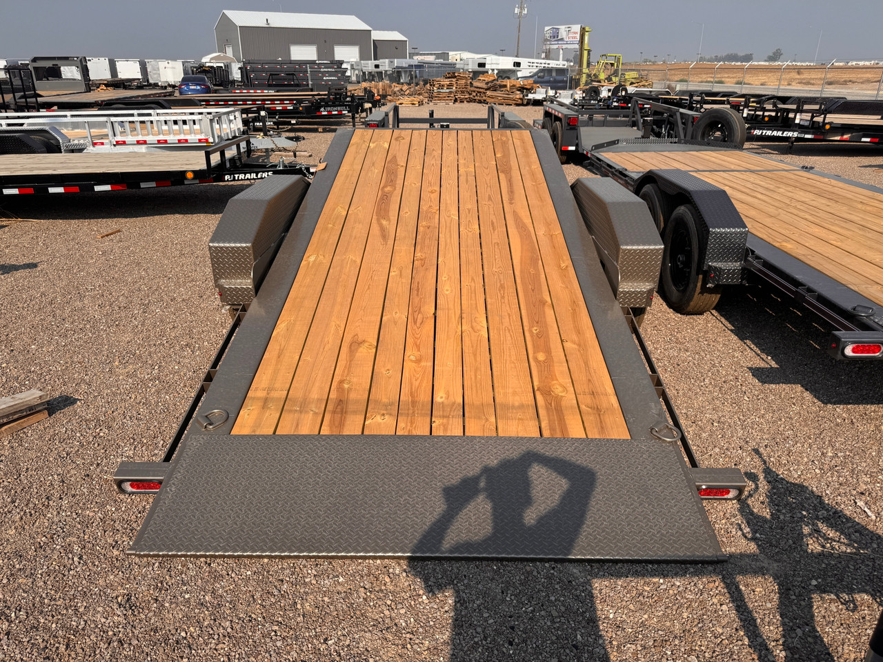 Diamond C Trailers HDT207 Pacesetter 82"X20' Equipment Tilt Trailer | Tandem Axle Axle 15.5K, Steel Diamond Plate Fenders, Spare Tire, XL Locking Tongue Box