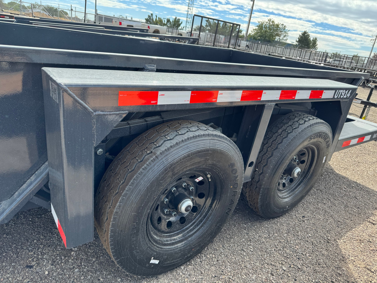 Triple L Trailers 2026 UT914 75"X14' Drop Deck Utility Trailer | Tandem Axle 13.615K, Hydraulic Lift, Closed Sides, Low Angle Dovetail, Tongue Storage