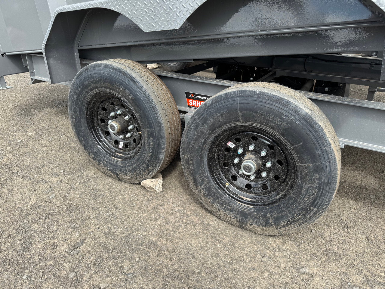 Diamond C Trailers LPT207 82"X16' Telescopic Dump Trailer | 14 ply Tires, Solar Recharging, 32" Sides With Boards, Spare Tire, 2 Speed Jack