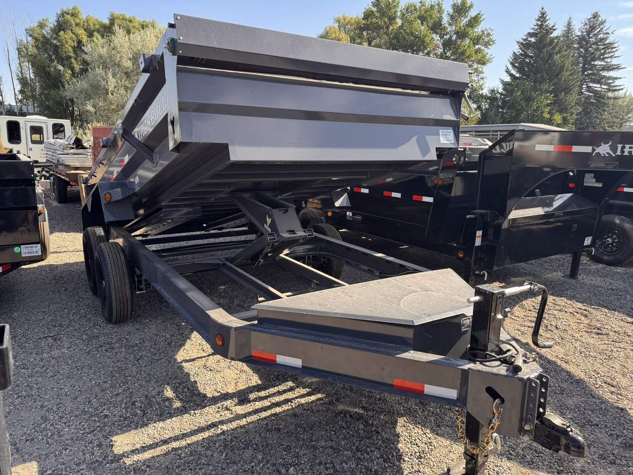Iron Bull Trailers 2027 DWB 83"X14' Scissor Dump Trailer | Tandem Axle Axle 14.999K, 24" Sides, Slide In Ramps, Tarp Kit