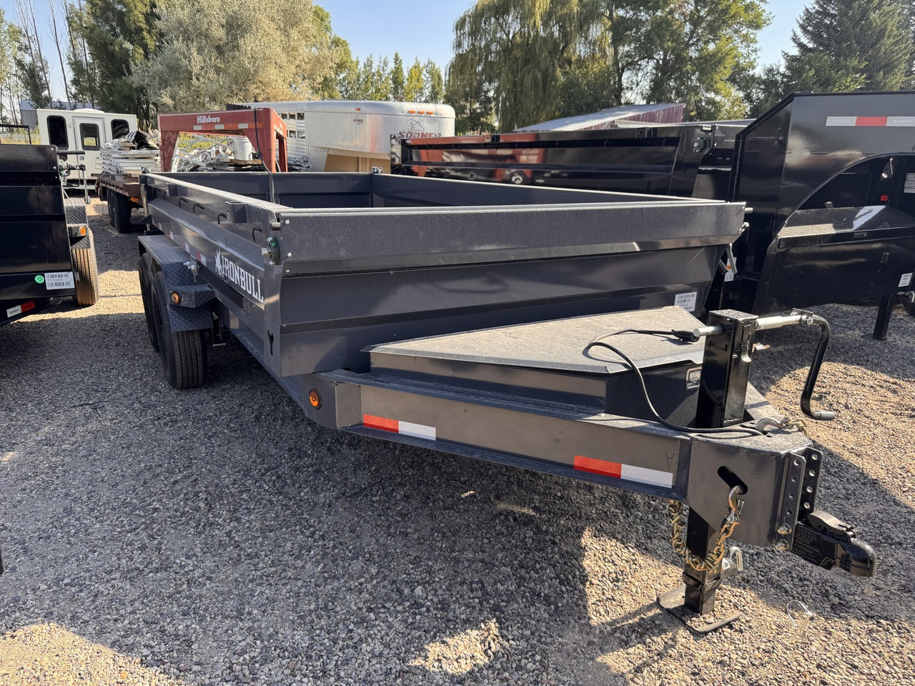 Iron Bull Trailers 2027 DWB 83"X14' Scissor Dump Trailer | Tandem Axle Axle 14.999K, 24" Sides, Slide In Ramps, Tarp Kit