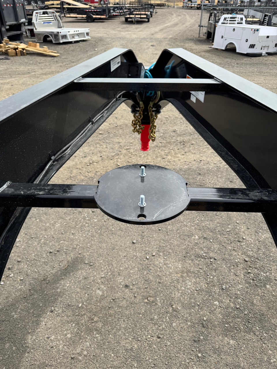 P.J. Trailers 2027 LD 32' Deckover Flatbed | Tandem Axle, TANDEM DUAL