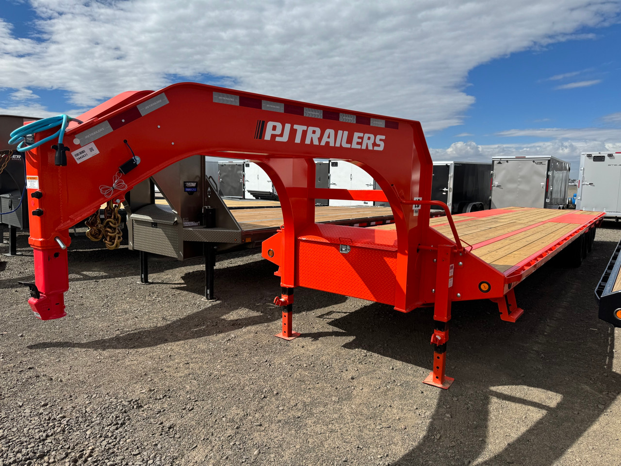 P.J. Trailers 2027 LD 38' Deckover Flatbed Trailer | Tandem Axle, TANDEM DUAL