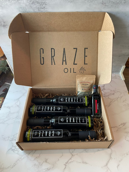 Graze Oil Ultimate Bread dip kit, 4 Small Pemium Extra Virgin Olive Oils perfect for bread dipping, Fused and Infused, grater bowl, Lele's Olive Oil Mix, Premium Traditional Aged balsamic from Modena, Italy, Gift set, pairing collections, Wedding gifts, Corporate gifts