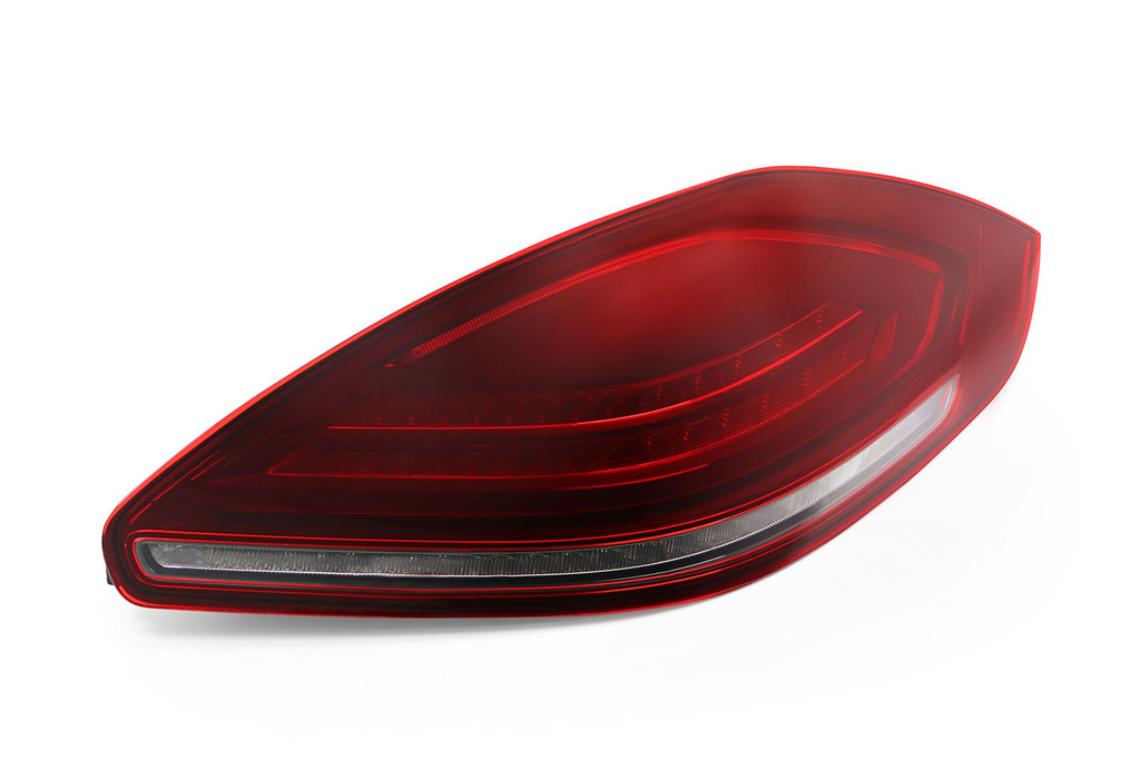 Rear light right dark red Porsche Panamera 13-16