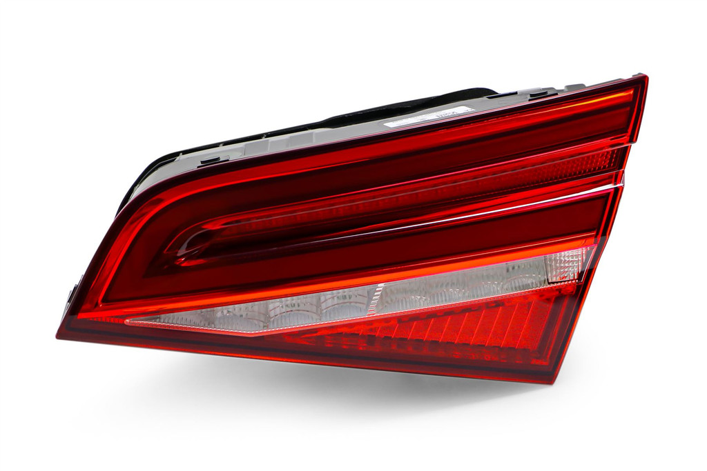Rear light right inner LED dynamic indicator Audi A3 Sportback 16-19