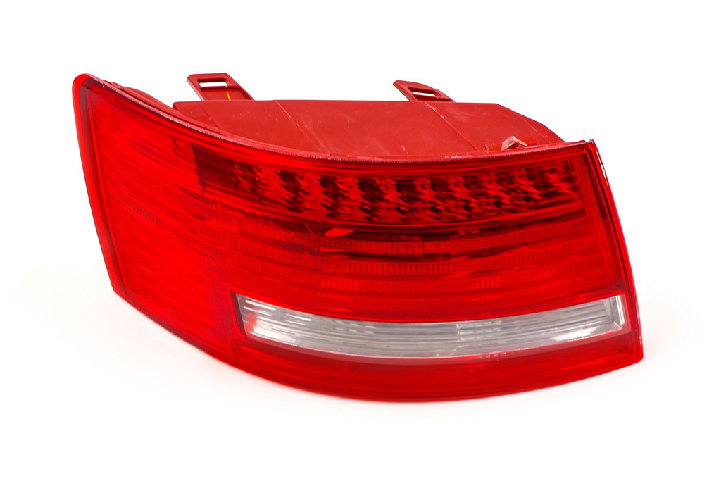 Rear light left LED Audi A6 Saloon 05-08