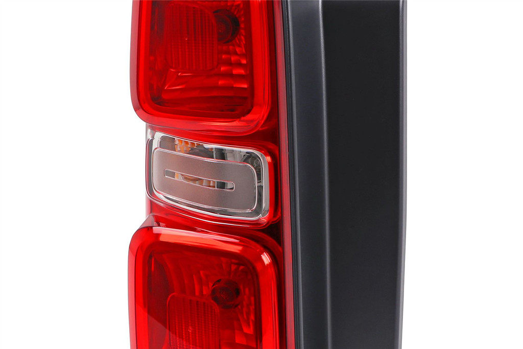 Rear light left Toyota Proace 16-